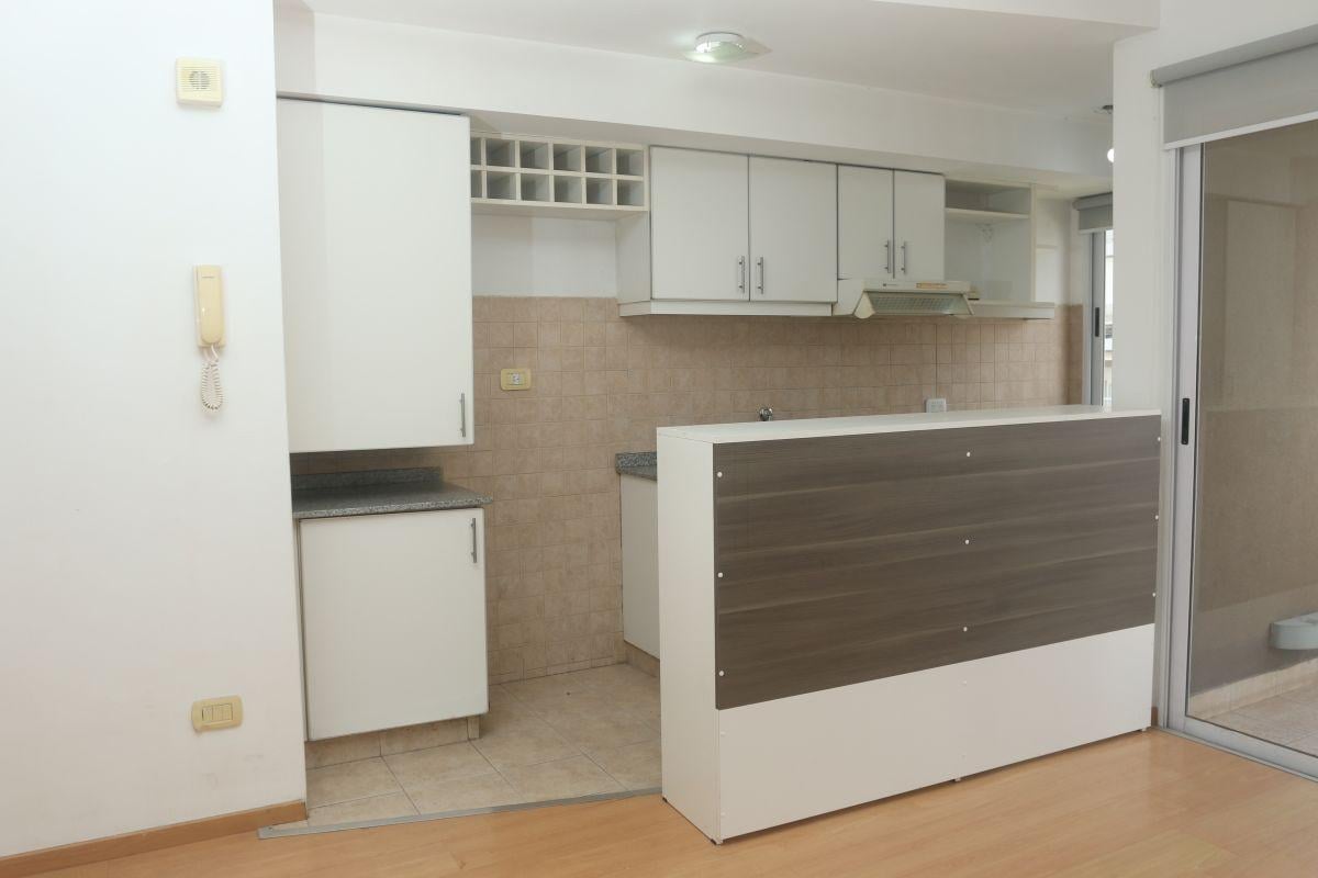 Foto de DEPARTAMENTO 2 AMBIENTES CON COCHERA, imagen 2