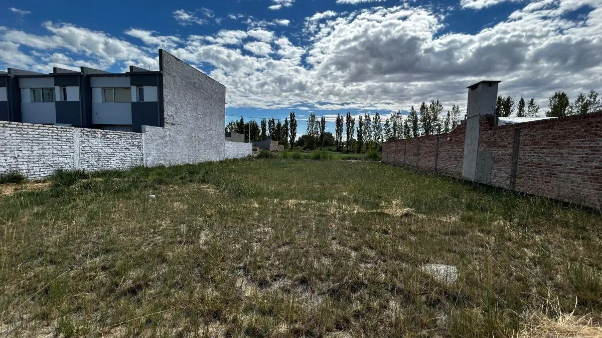 Lote de 400m2 Barrio Don Higinio 3 3