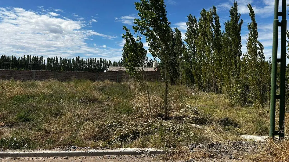 Terreno de 356m2 en Barrio Santa Clara 3
