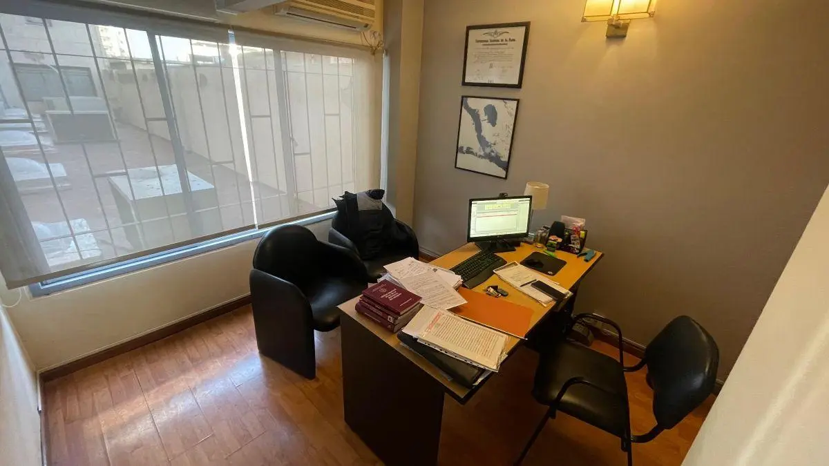 OFICINA CENTRICA EN VENTA 4