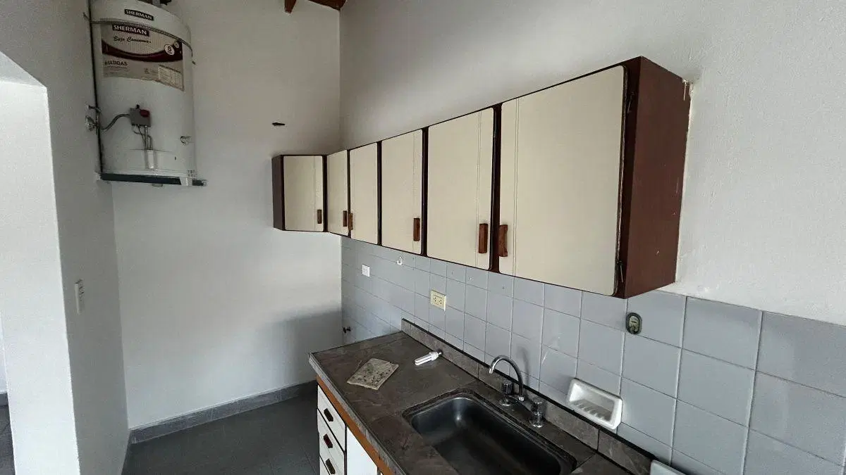 Departamento centrico de 2 dormitorios sin cochera 1