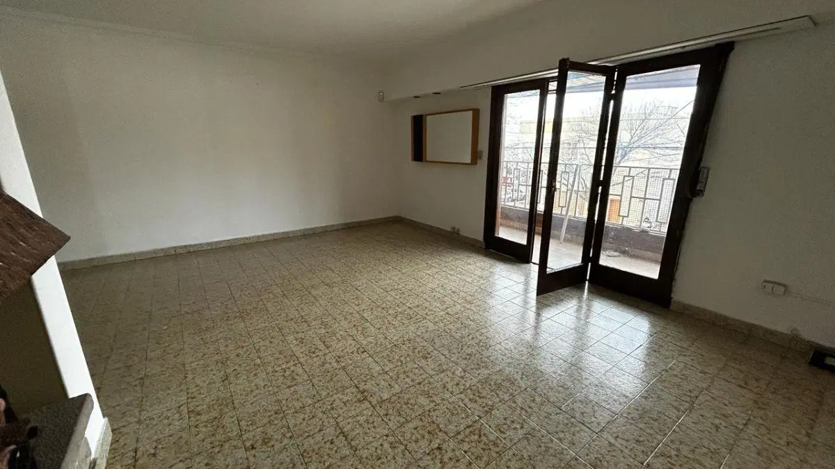 Departamento en alquiler en planta alta de 3 dormitorios sin cochera 3