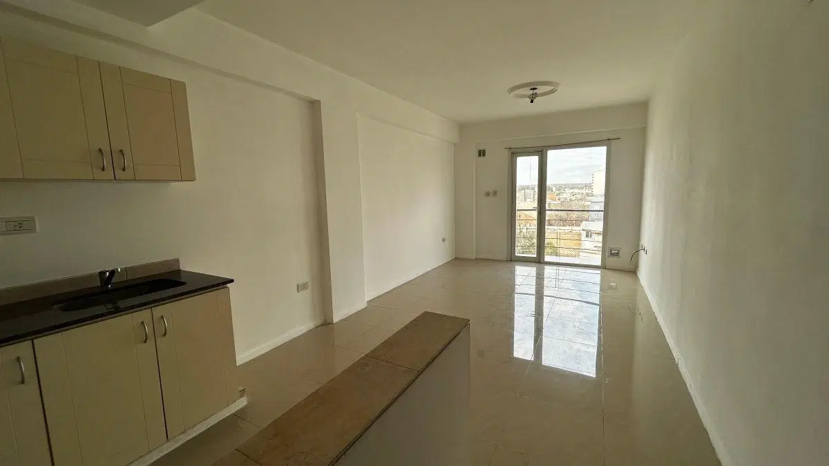 Departamento de 1 dormitorio con cochera descubierta en Barrio San Pablo 2