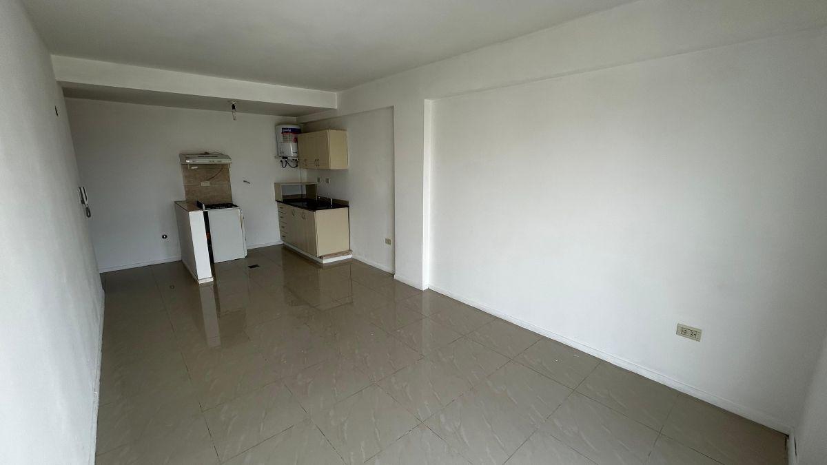 Foto de Departamento de 1 dormitorio con cochera descubierta en Barrio San Pablo, imagen 3