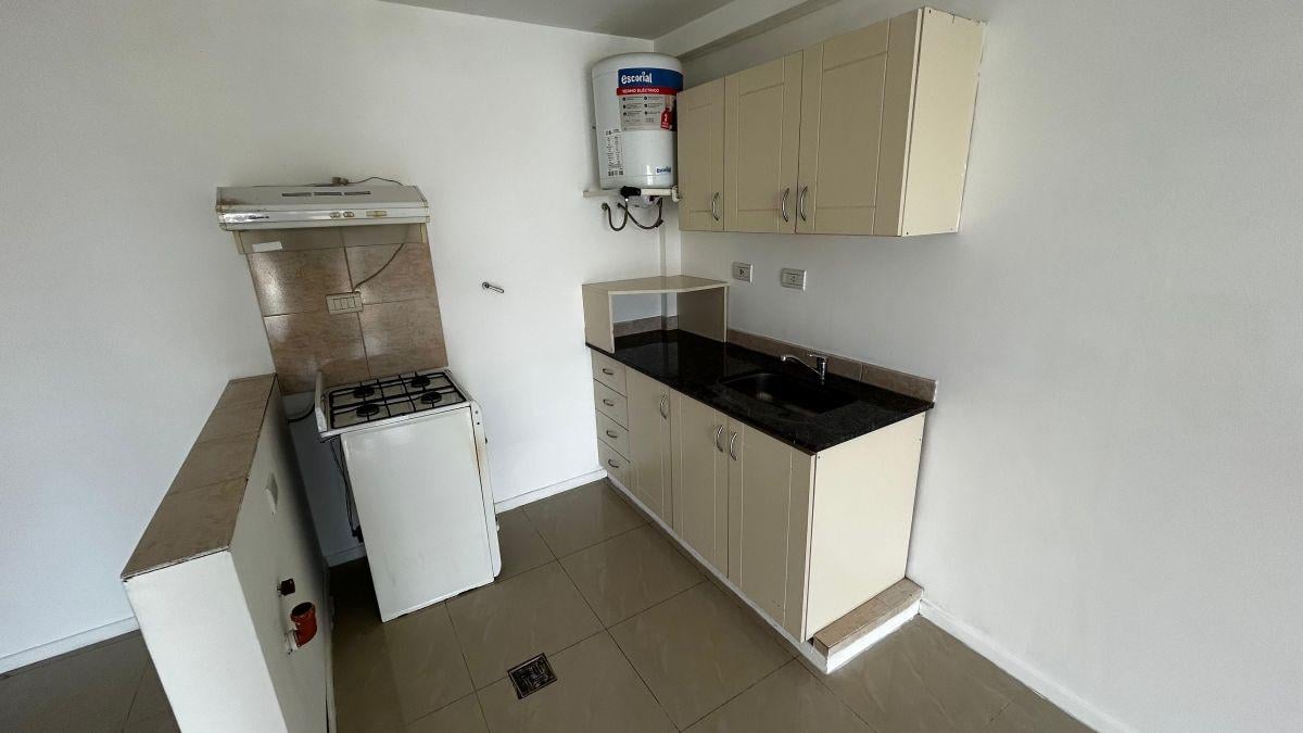 Foto de Departamento de 1 dormitorio con cochera descubierta en Barrio San Pablo, imagen 1