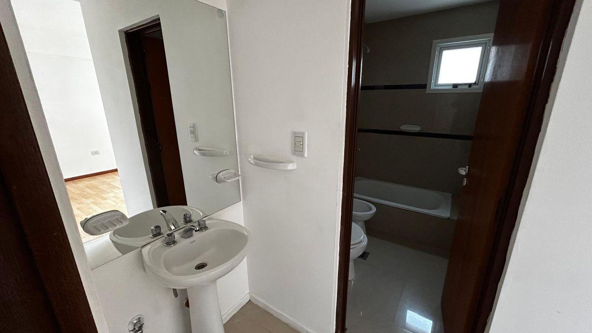 Foto de Departamento de 1 dormitorio con cochera descubierta en Barrio San Pablo, imagen 5