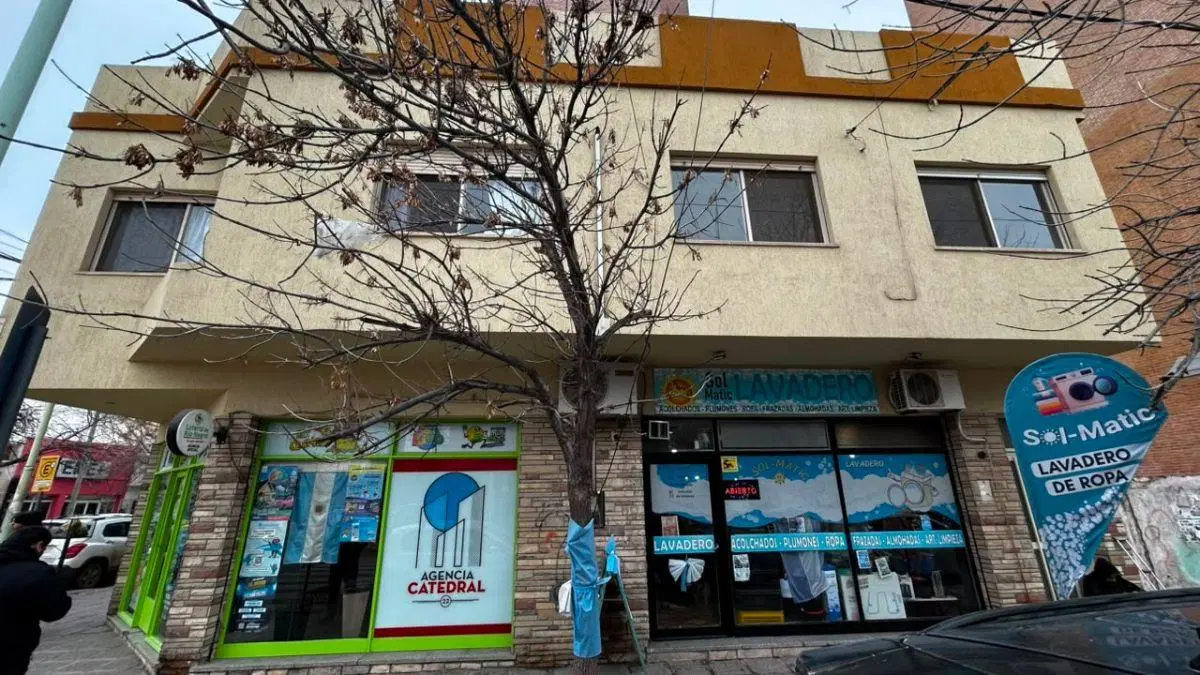 DEPARTAMENTO DE 2 DORMITORIOS EN ALQUILER en pleno centro de Cipolletti 8