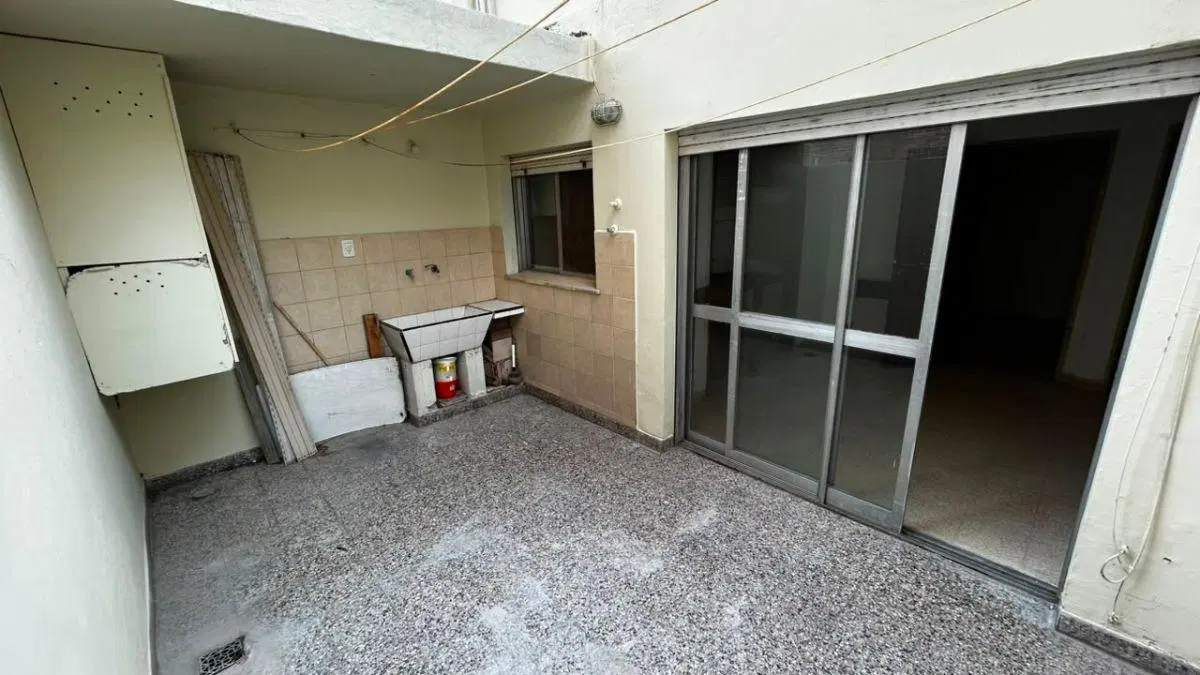DEPARTAMENTO DE 2 DORMITORIOS EN ALQUILER en pleno centro de Cipolletti 3