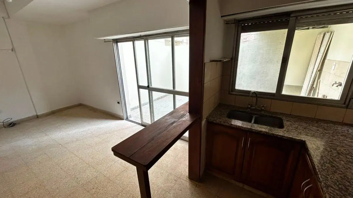 DEPARTAMENTO DE 2 DORMITORIOS EN ALQUILER en pleno centro de Cipolletti 1