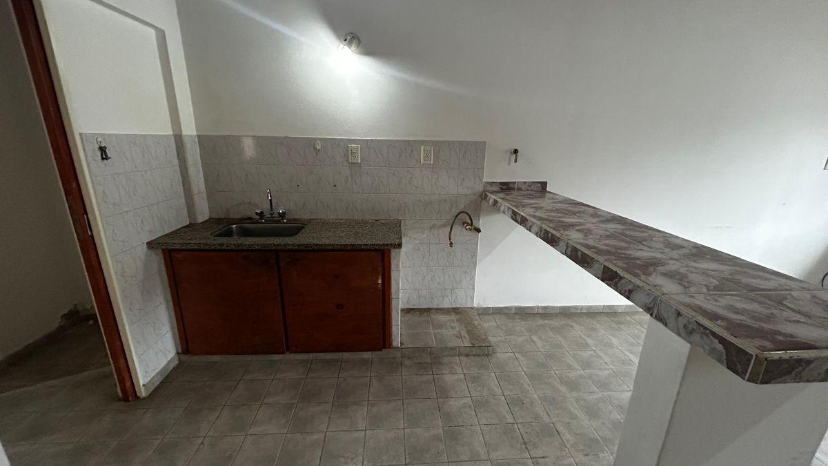 Foto de CASA DE 1 DORMITORIO EN ALQUILER con cochera – NEUQUÉN CAPITAL, imagen 2