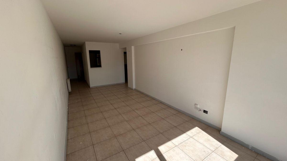 Foto de DEPARTAMENTO DE 2 DORMITORIOS EN VENTA c/cochera cubierta – NEUQUÉN, imagen 2