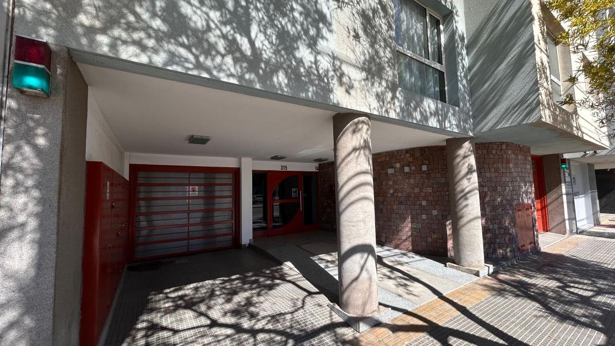 Foto de DEPARTAMENTO DE 2 DORMITORIOS EN VENTA c/cochera cubierta – NEUQUÉN, imagen 4