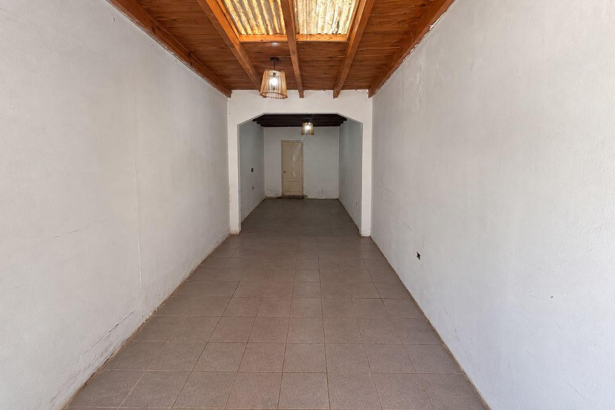 Foto de Local comercial en alquiler en Pleno centro de Fernandez Oro, imagen 2