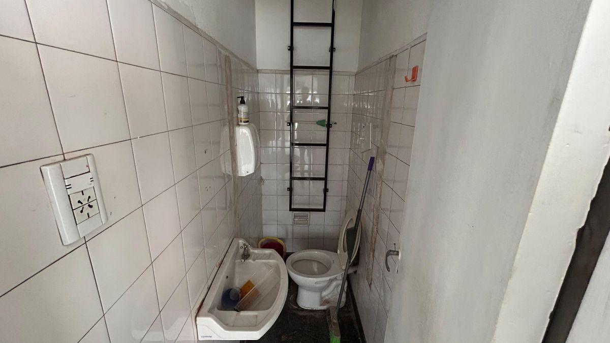 Foto de LOCAL COMERCIAL EN ALQUILER – CENTRO DE CIPOLLETTI, imagen 4