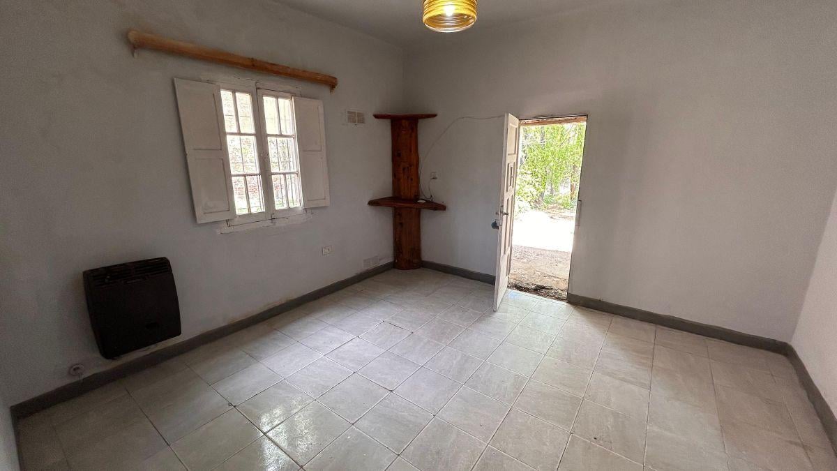 Foto de Casa de 3 dormitorios en alquiler en pleno centro de Fernandez Oro, imagen 2