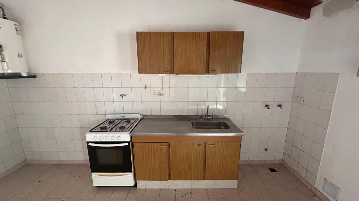 Foto de Departamento interno en alquiler en Planta Baja - Cipolletti, imagen 2