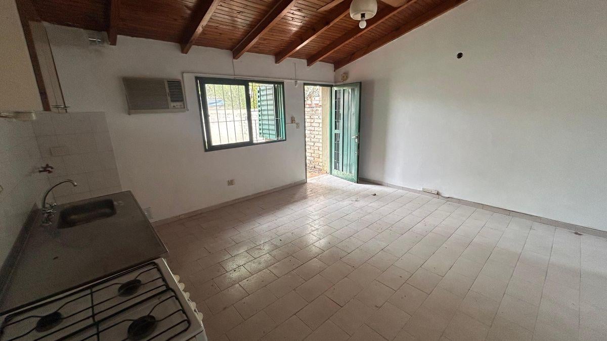 Foto de Departamento interno en alquiler en Planta Baja - Cipolletti, imagen 3