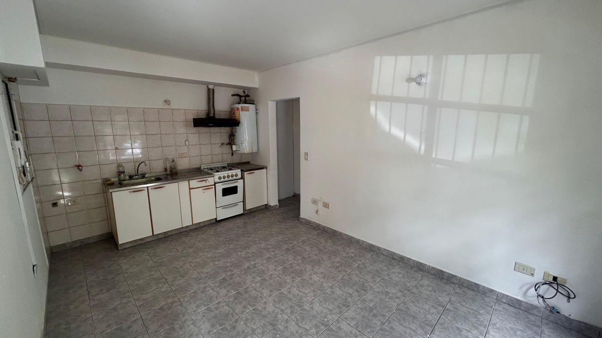 Foto de Departamento de un dormitorio en planta baja en Cipolletti, imagen 2