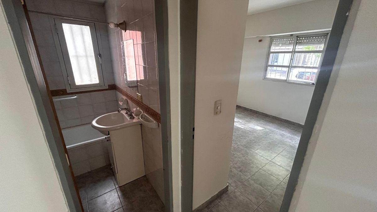 Foto de Departamento de un dormitorio en planta baja en Cipolletti, imagen 5