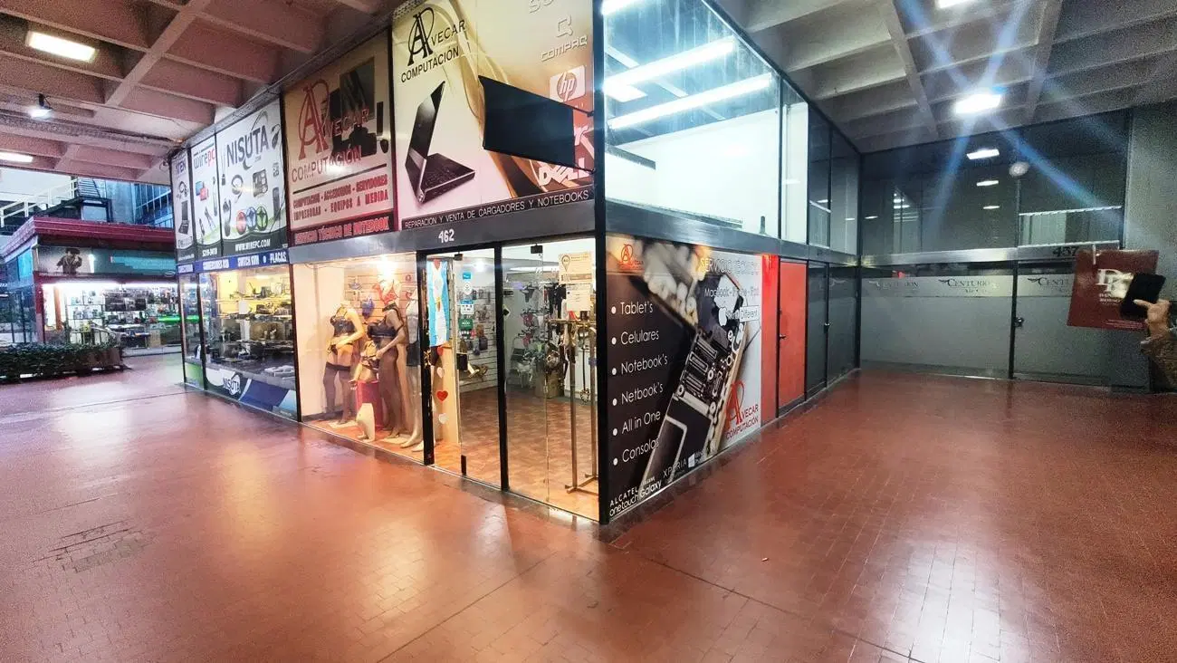 LOCAL EN VENTA - GALERIA JARDIN - PEATONAL FLORIDA al 500 - CABA - CENTRO - MICROCENTRO.- 4