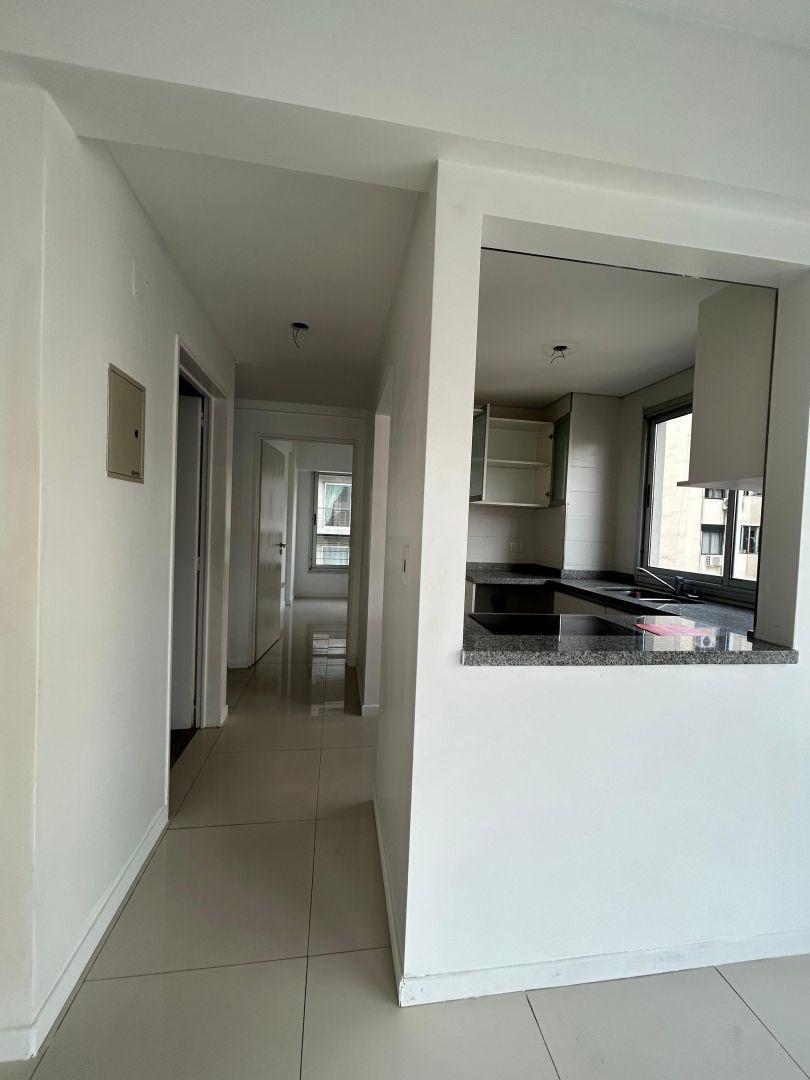Foto de VENTA TRES AMBIENTES CON COCHERA APTO CREDITO, imagen 5
