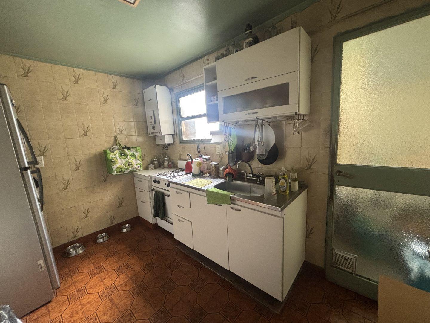 Foto de VENTA TRES AMBIENTES CON COCHERA Y BAULERA, CONSTITUCION, imagen 3