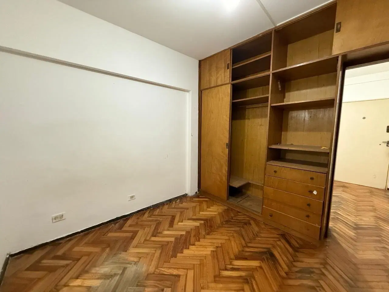 VENTA DEPARTAMENTO DOS AMBIENTES , ALMAGRO 2