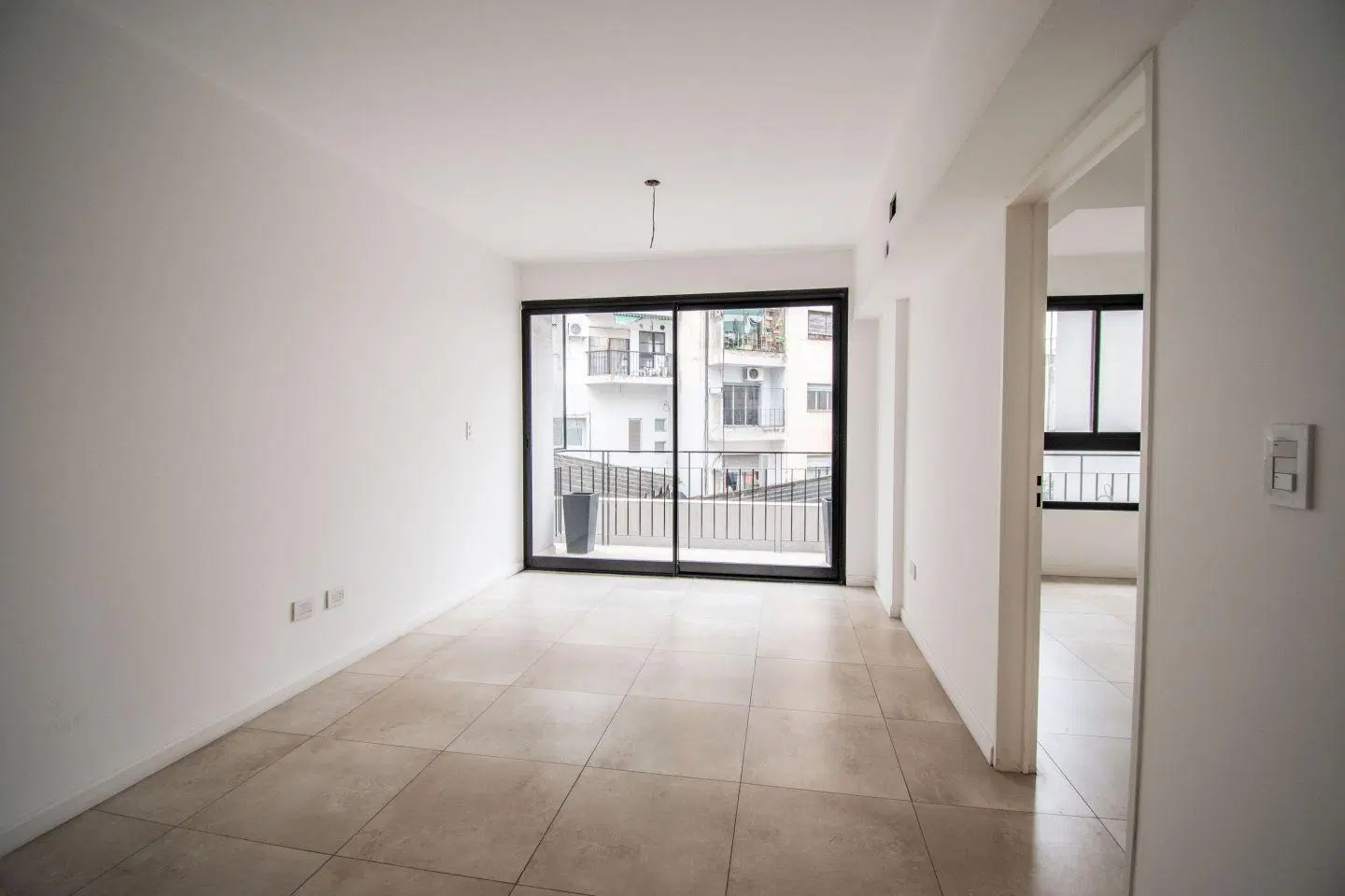 2 AMBIENTES | RIVADAVIA, AV al 9900 3