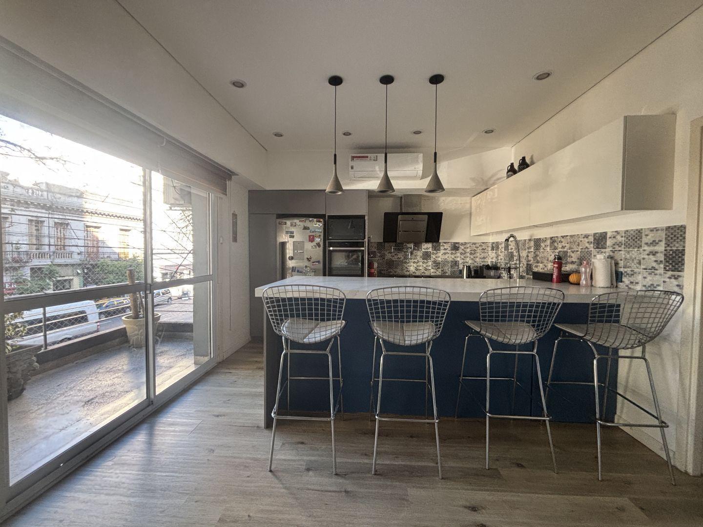 Foto de VENTA CASA TIPO PH 5 AMBiIENTES - BOEDO, imagen 2