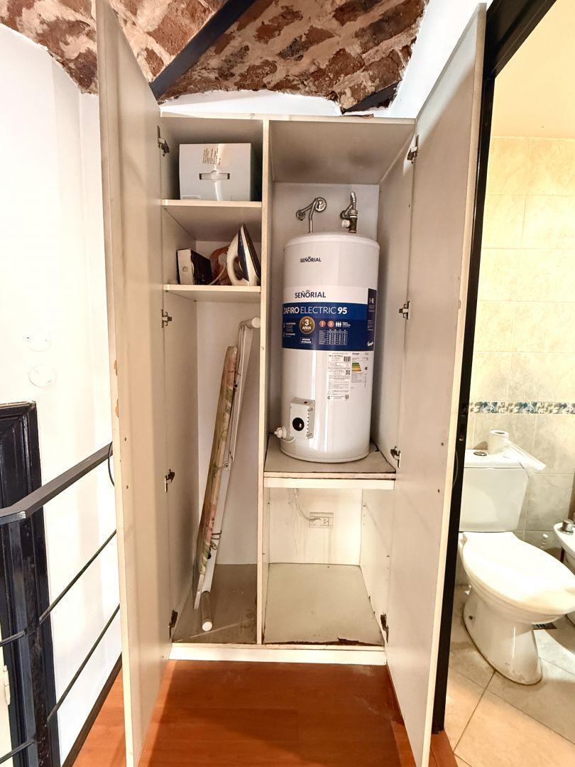 Foto de VENTA DEPARTAMENTO TIPO CASA 7 AMB- BALVANERA, imagen 4