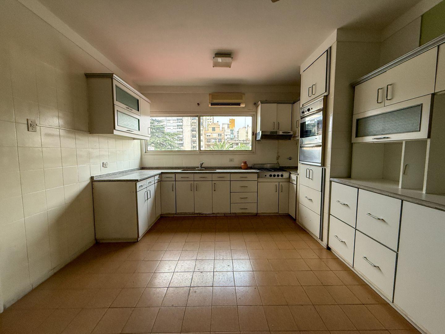 Foto de VENTA 4 AMBIENTES CON DEPENDENCIA , FLORES, imagen 2