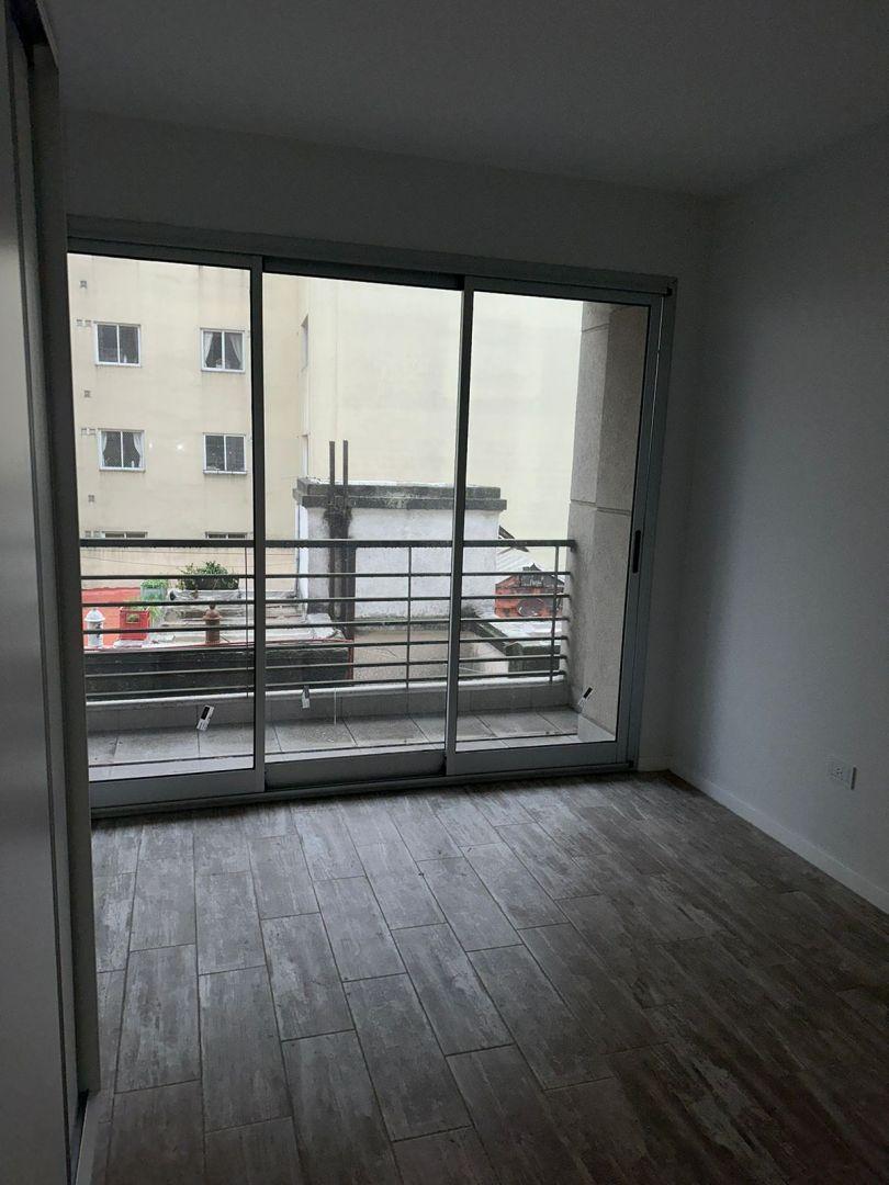Foto de ALQUILER DOS AMBIENTES, FLORES, imagen 2