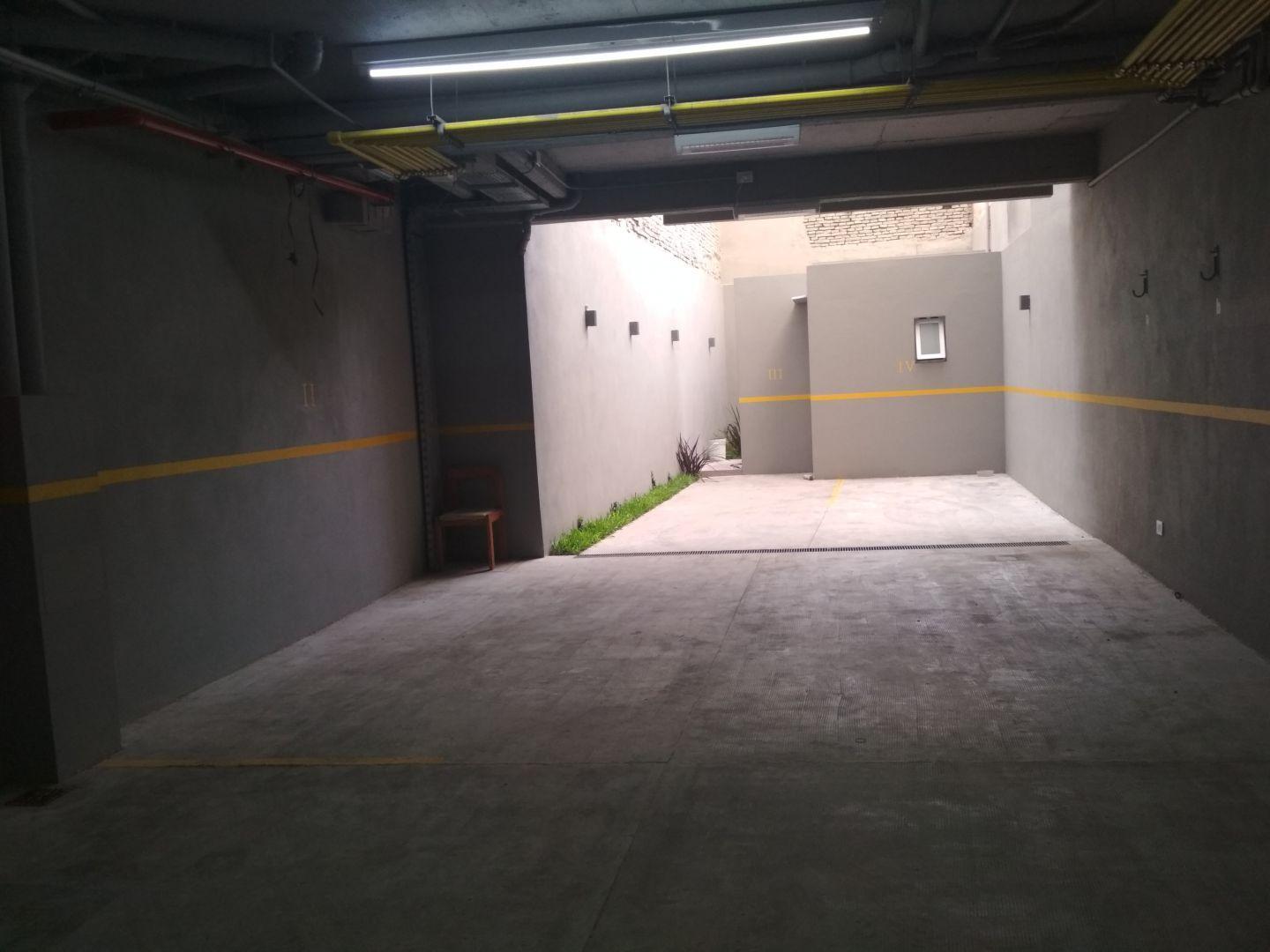 Foto de COCHERA EN ALQUILER - ALMAGRO, imagen 1