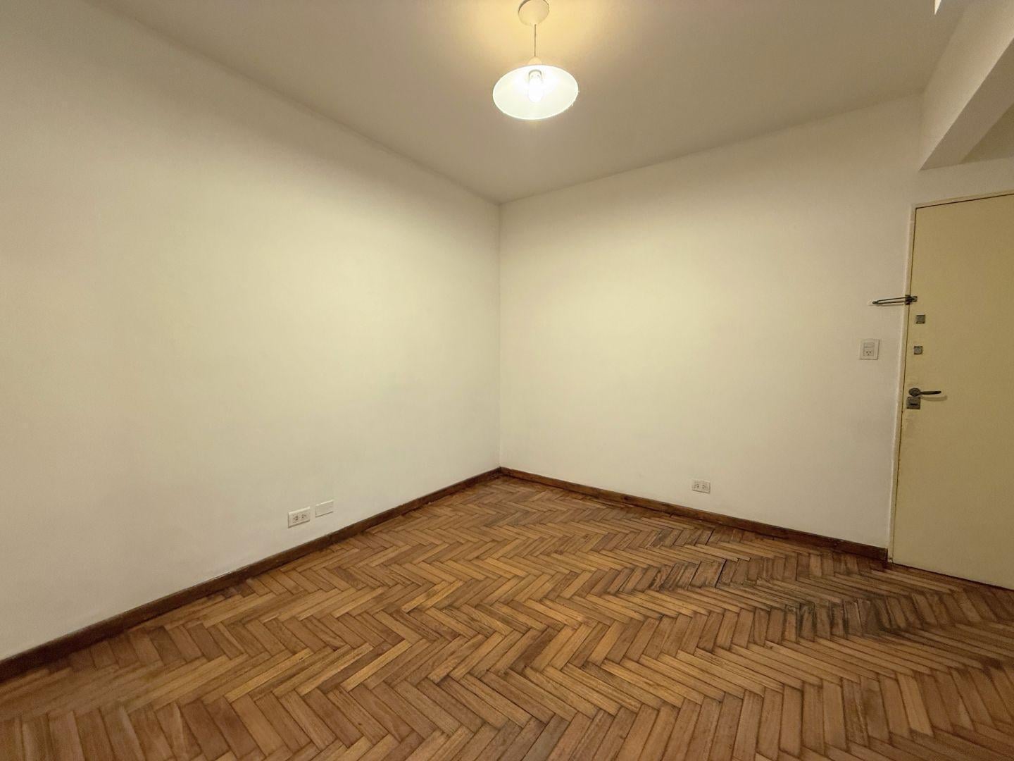 Foto de VENTA DEPARTAMENTO DOS AMBIENTES, CABALLITO, imagen 4