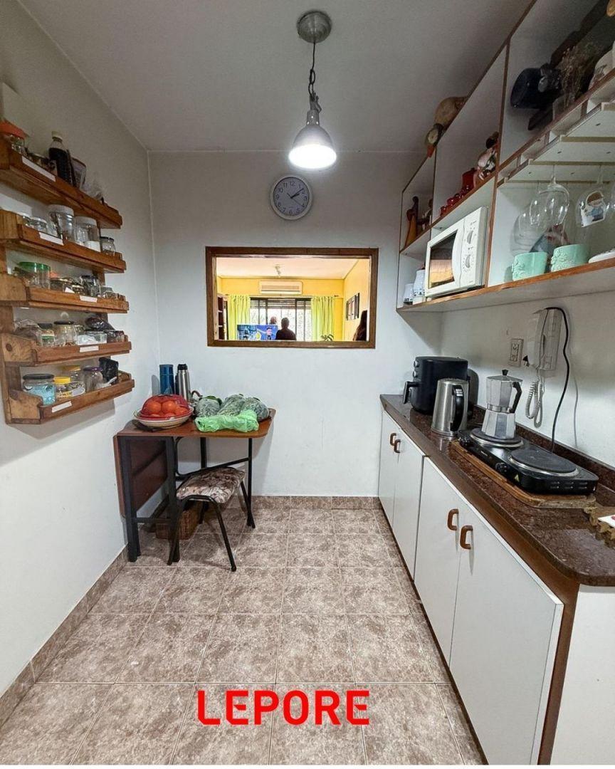 Foto de VENTA DEPARTAMENTO CUATRO AMBIENTES CON DEPENDENCIA, PALERMO, imagen 5