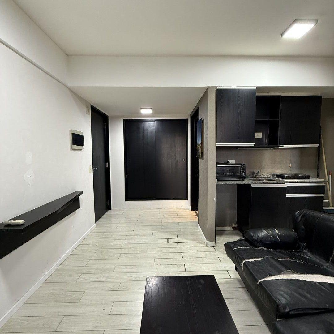 Foto de VENTA DEPARTAMENTO DOS AMBIENTES, AMOBLADO, ALMAGRO, imagen 2