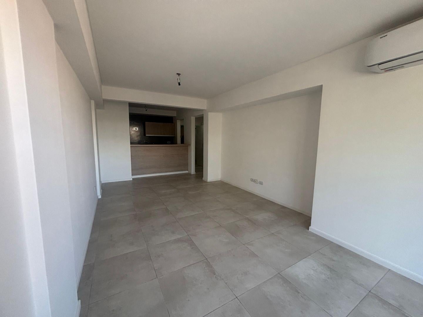Foto de VENTA DEPARTAMENTO 4 AMBIENTES LINIERS, imagen 4
