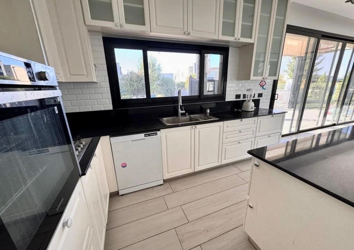 Foto de ALQUILER CASA 7 AMBIENTES EN BARRIO ALAMEDA CANNING, imagen 3