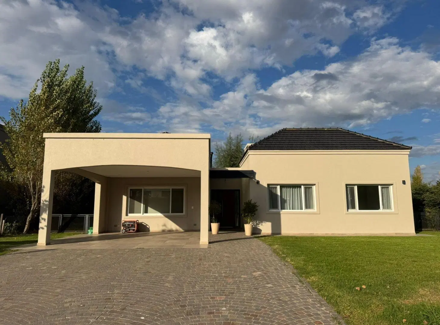 Venta Casa 4 ambientes Don Joaquín 3