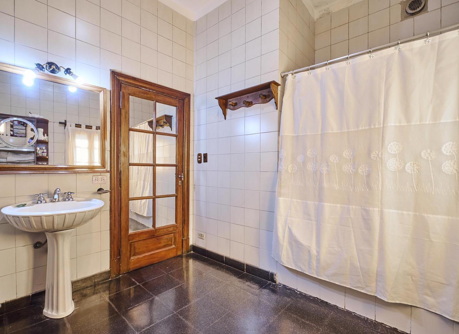 Venta Casa 5 ambientes Parque Chas