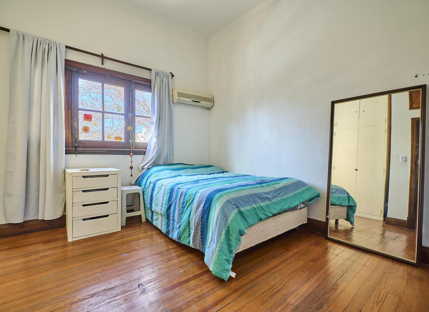 Venta Casa 5 ambientes Parque Chas
