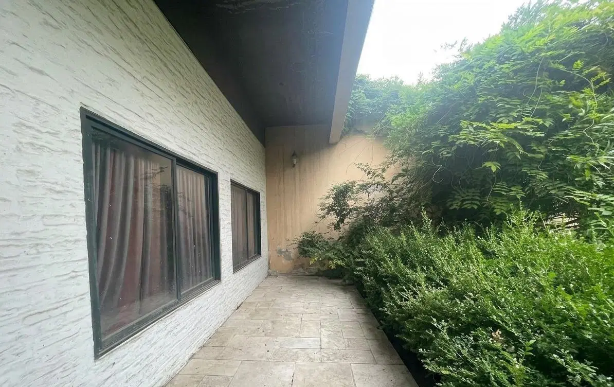 Venta Deposito en Remedios De Escalada 3