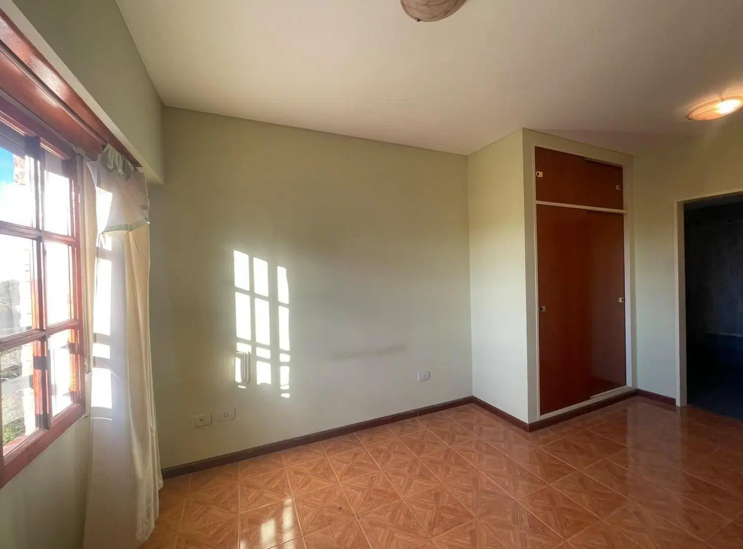 Venta departamento 3 Ambientes con Cochera en Adrogue 3