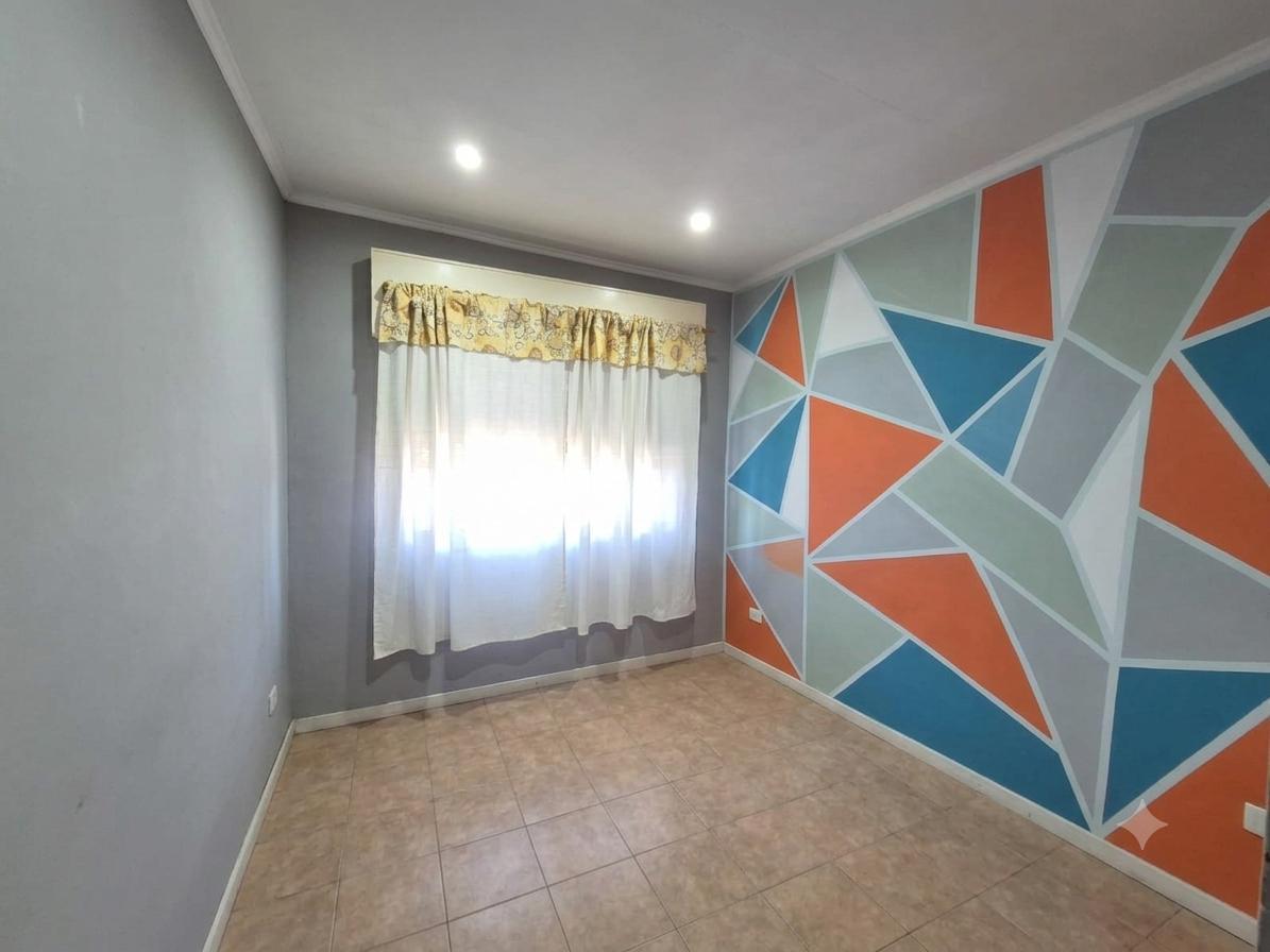 Foto de VENTA CASA SOBRE LOTE PROPIO EN MONTE CHINGOLO, imagen 5