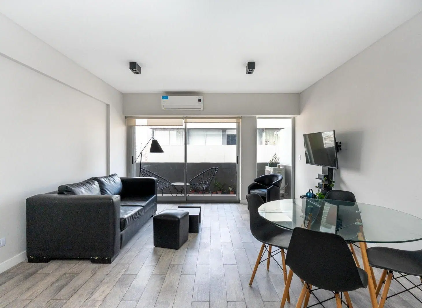 Venta Departamento 2 ambientes con Cochera en San Telmo 8