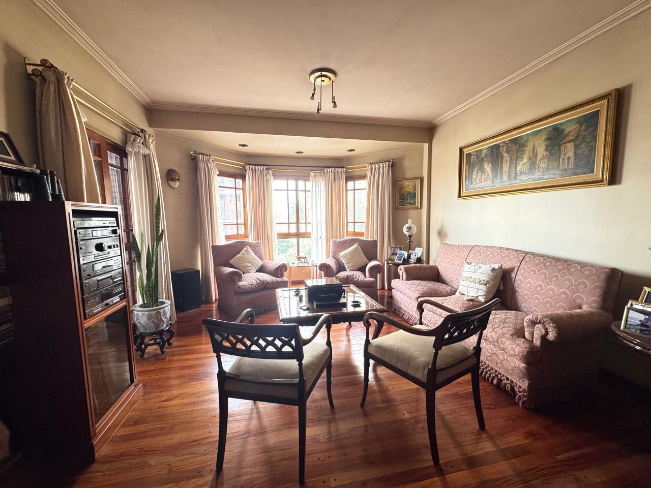 Foto de Venta Departamento 5 ambientes con doble cochera en Las Lomitas Lomas, imagen 3