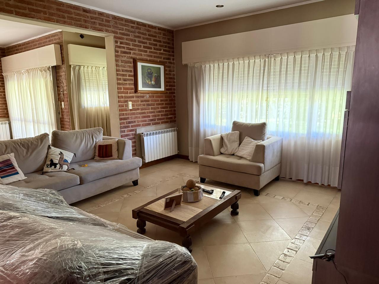 Foto de Venta Casa 5 Ambientes en Mercedes ( Acceso Sur ), imagen 2