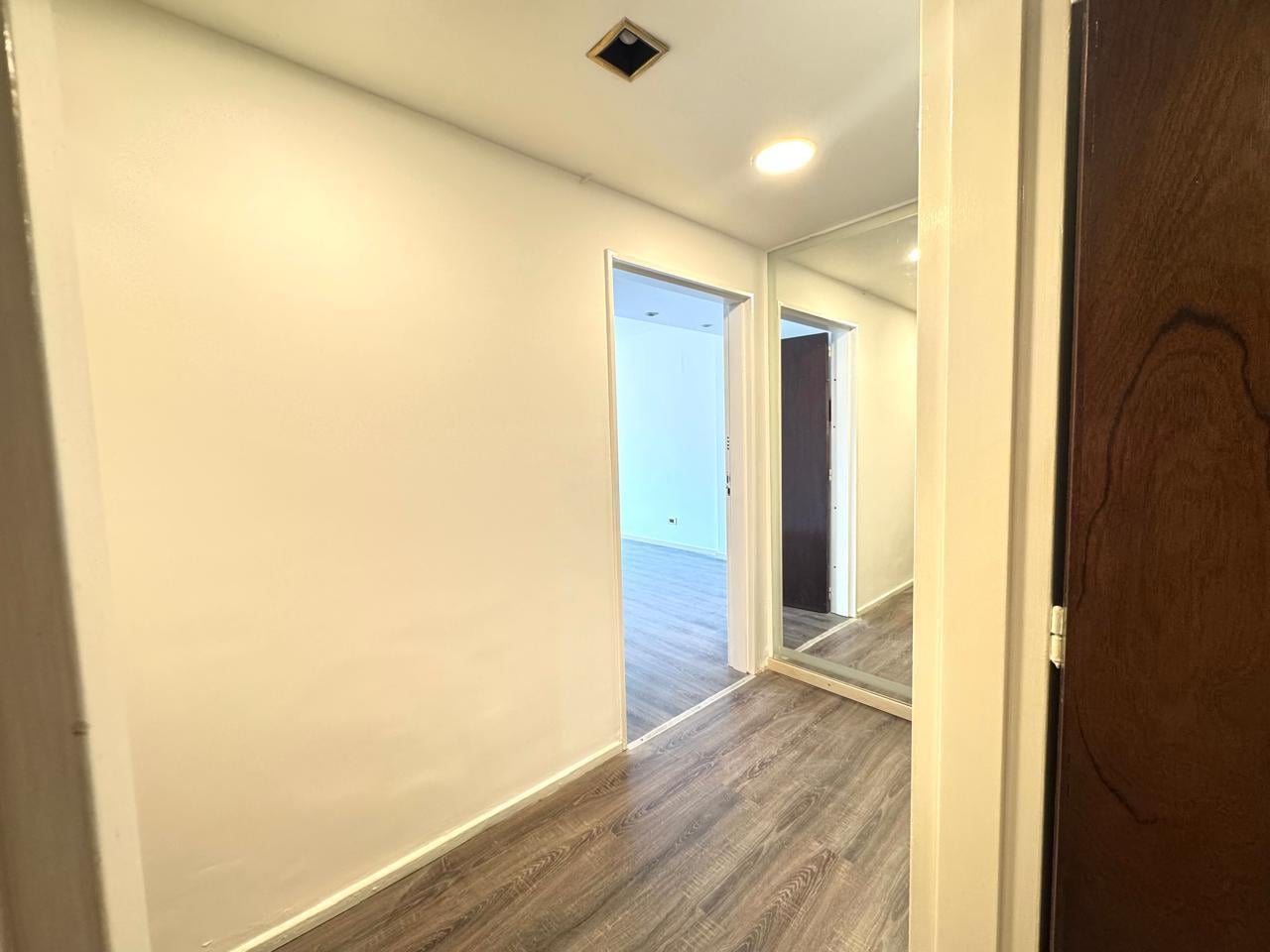 Foto de Alquiler oficina comercial con cochera en microcentro, imagen 4