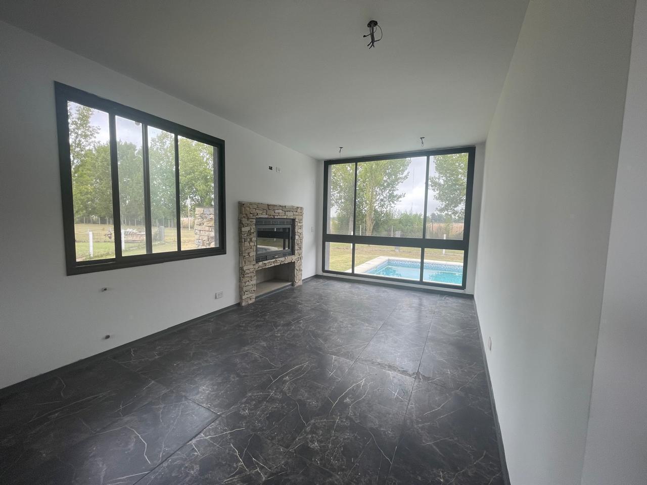 Foto de Venta Casa 4 Ambientes con Pileta, Suite y Gran Parque en La Magdalena, imagen 5