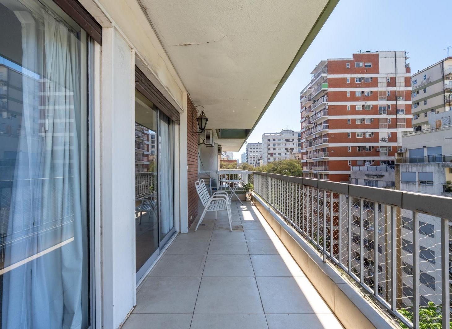 Foto de Venta Departamento 5 ambientes con Cochera y Seguridad en Belgrano R, imagen 3